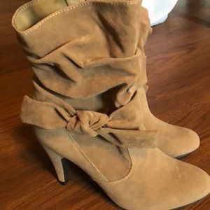 Never worn suede boots